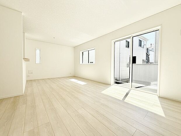 【ダイニング】■家族の笑顔があふれる、くつろぎの空間