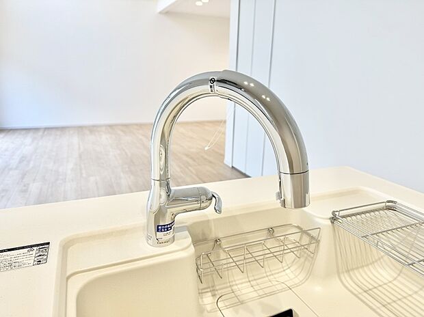 【浄水器】■清潔でおいしい水を手軽に供給してくれます