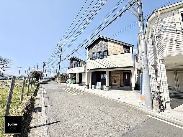 【前面道路含む現地写真】■家族とのお出かけが楽しくなる環境です