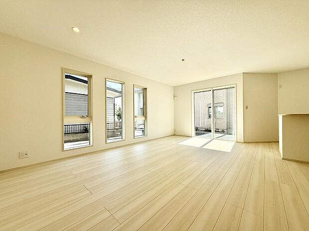 【リビング】■自然と会話が生まれる、心地よいひととき