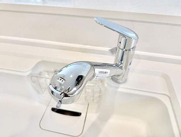 【浄水器】■清潔でおいしい水を手軽に供給してくれます