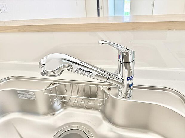 【浄水器】■清潔でおいしい水を手軽に供給してくれます