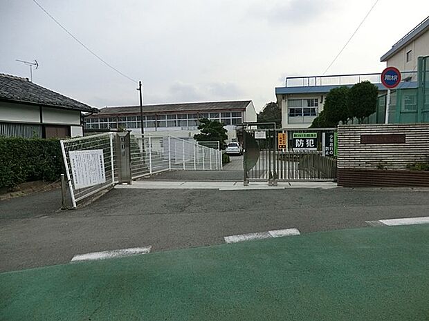 横浜市立南本宿小学校(約250m・徒歩4分)