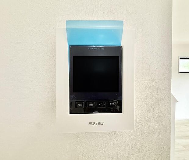 【TVモニター付インターフォン】■訪問者を確認できて安心感が増します
