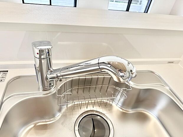 【浄水器】■不純物をしっかり除去して安心して飲めます