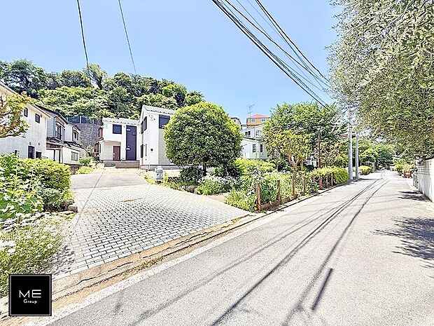 【前面道路含む現地写真】■新しい住まい、街の新しい風景