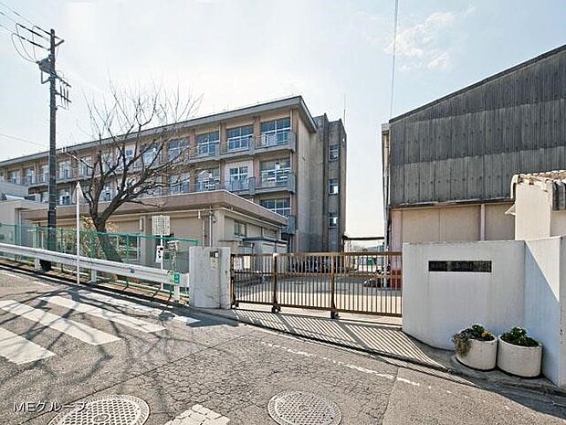 横浜市立東本郷小学校（約900m・徒歩12分）
