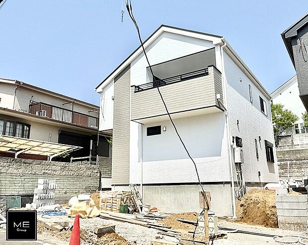 【現地外観写真】1号棟  ■新しい暮らしが始まる場所で、家族の絆を深める