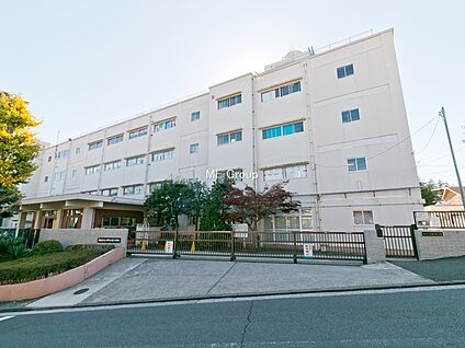 横浜市立万騎が原小学校 400m(5分)