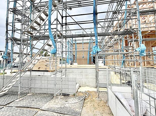 【現地外観写真】3号棟 ■暮らしを豊かにする充実した仕様設備で快適に