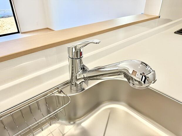 【浄水器】■清潔でおいしい水を手軽に供給してくれます