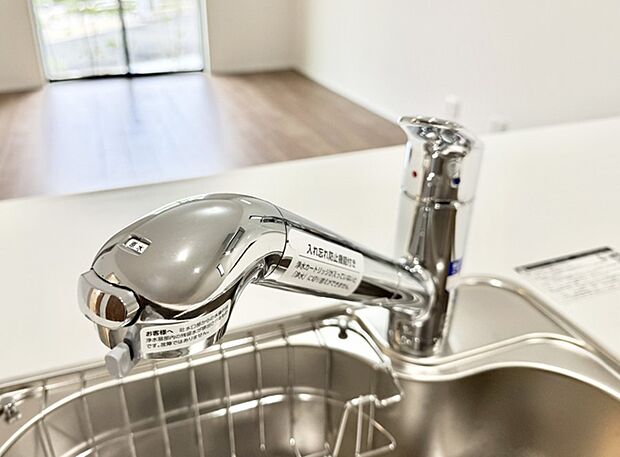 【浄水器】■不純物をしっかり除去して安心して飲めます