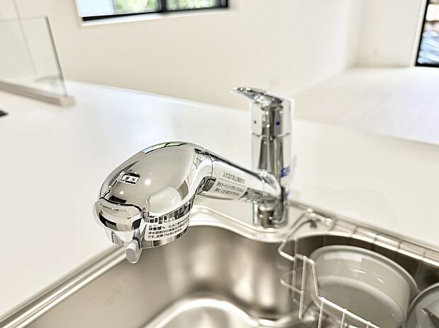 【浄水器】■清潔でおいしい水を手軽に供給してくれます