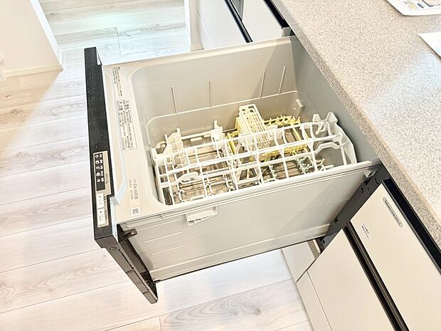 【食洗機】■手間なく洗浄！食器をピカピカに仕上げてくれます