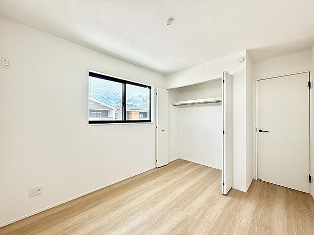 【子供部屋】1号棟  ■家具やレイアウトを自由に配置できるため使い勝手が良く快適に過ごせます