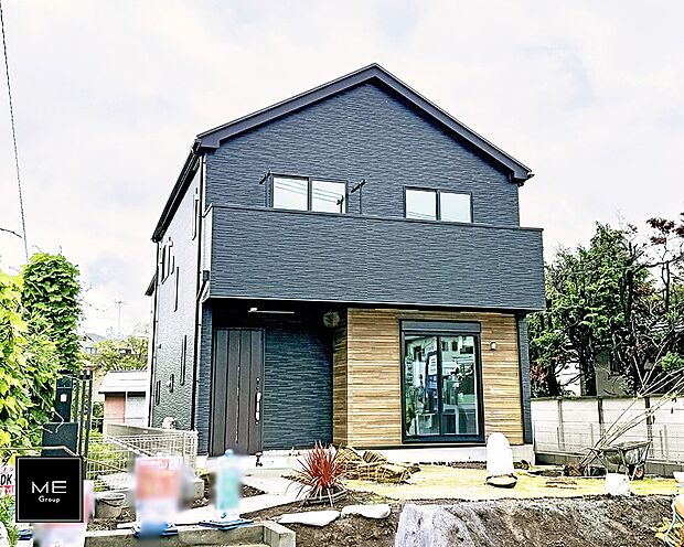 【現地外観写真】1号棟  ■暮らしを豊かにする充実した仕様設備で快適に