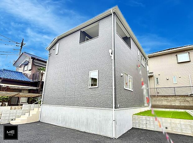 【現地外観写真】1号棟 ■暮らしを彩る充実した設備仕様が備わった住まい