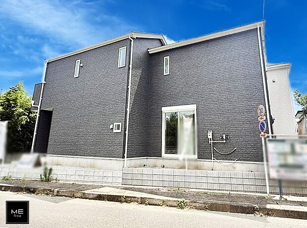 【現地外観写真】1号棟 ■暮らしを彩る充実した設備仕様が備わった住まい