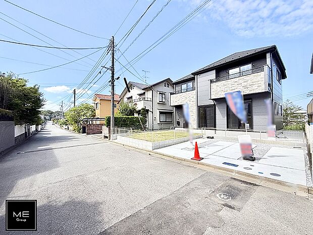【前面道路含む現地写真】■家族みんなが笑顔で過ごせる、安心感のある住まい