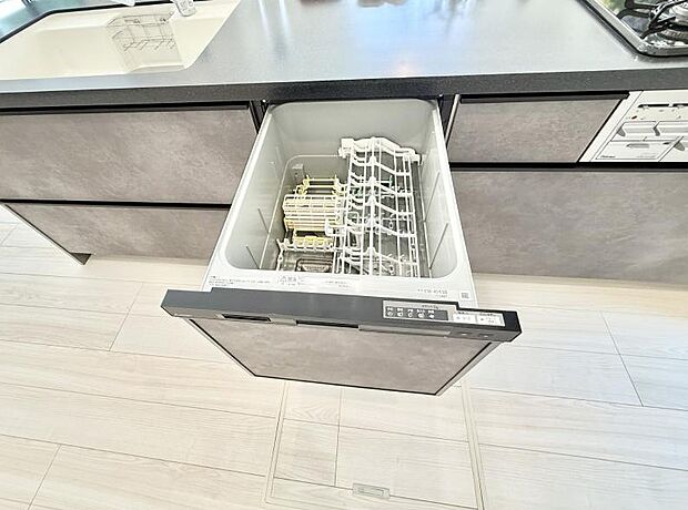 【食洗機】■手間なく洗浄!食器をピカピカに仕上げてくれます