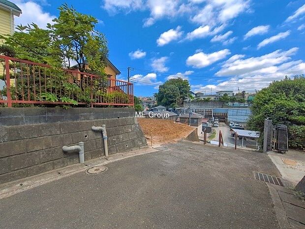 【前面道路含む現地写真】■新しい時代の息吹を感じる、心地よい環境