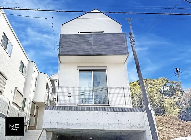 【現地外観写真】3号棟 ■暮らしを彩る充実した設備仕様が備わった住まい