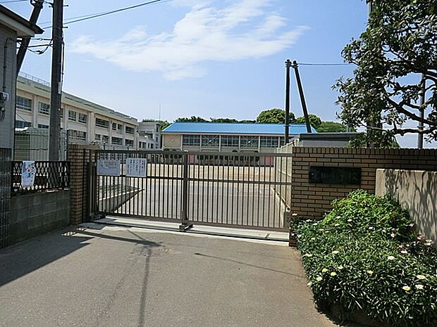 茅ヶ崎市立室田小学校(約800m・徒歩10分)
