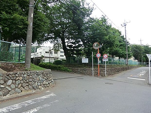 相模原市立相陽中学校(約1,300m・徒歩17分)
