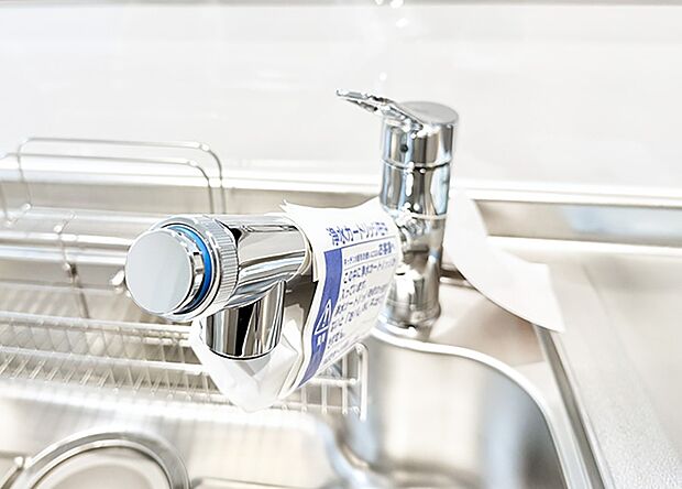【浄水器】■清潔でおいしい水を手軽に供給してくれます