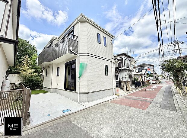【前面道路含む現地写真】■家族とのお出かけが楽しくなる環境です