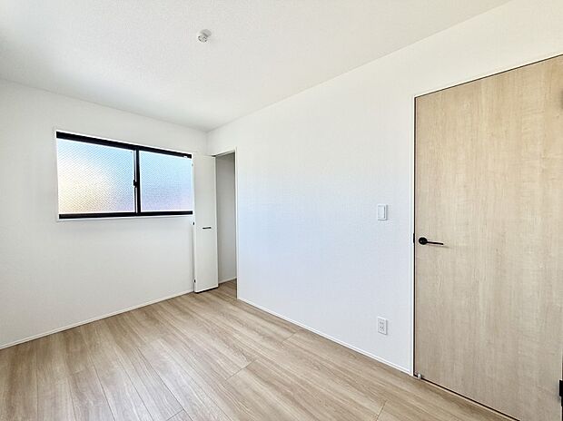 【リビング以外の居室】1号棟 ■機能的で使いやすいお部屋で毎日を快適に