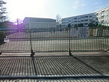 横浜市立小雀小学校 1300m(17分)