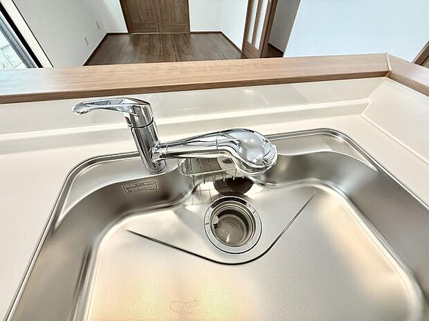 【浄水器】■清潔でおいしい水を手軽に供給してくれます