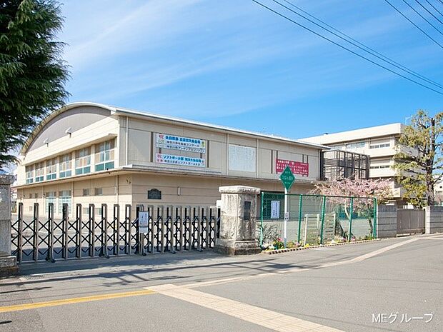 厚木市立厚木中学校（約550m・徒歩7分）
