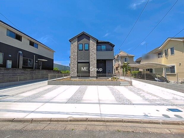 【現地外観写真】2号棟 ■暮らしを豊かにする充実した仕様設備で快適に