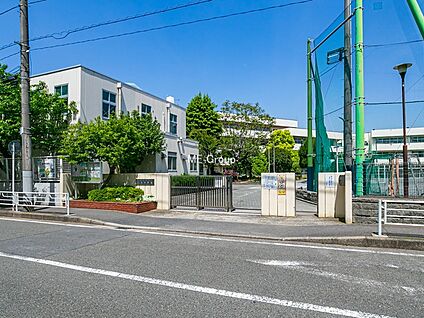 横浜市立鶴見中学校 1400m(18分)