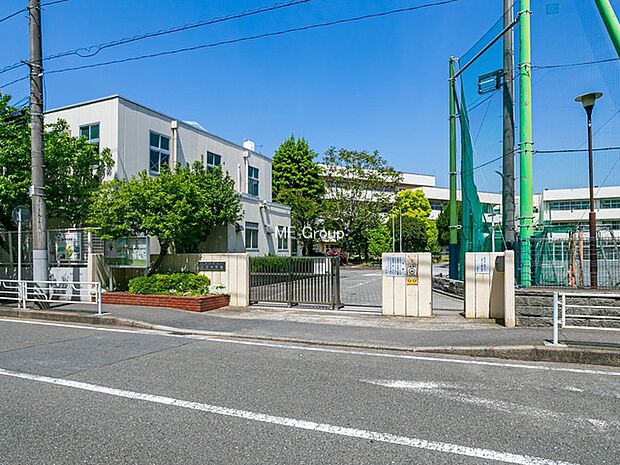 横浜市立鶴見中学校(約1,400m・徒歩18分)
