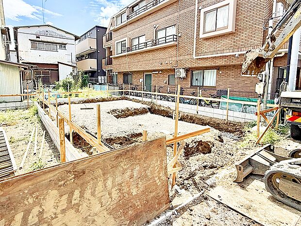 【現地外観写真】2号棟  ■暮らしを豊かにする充実した仕様設備で快適に