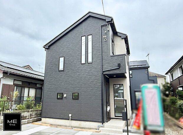 【現地外観写真】1号棟  ■暮らしを彩る充実した設備仕様が備わった住まい