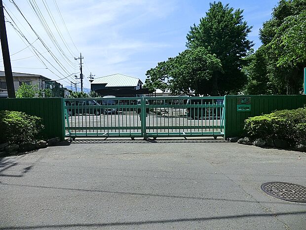 鈴鹿幼稚園(約700m・徒歩9分)