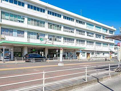 JR東海道線「国府津」駅 3900m(49分)