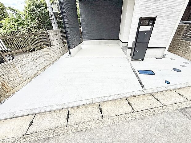 【駐車場】1号棟 ■自宅にカースペースがあると助かります