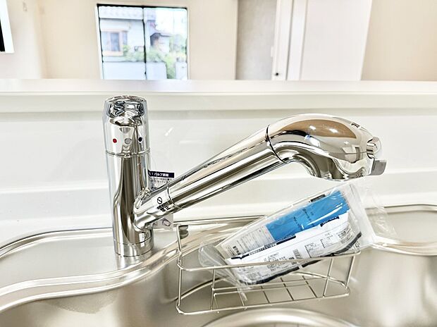 【浄水器】■清潔でおいしい水を手軽に供給してくれます