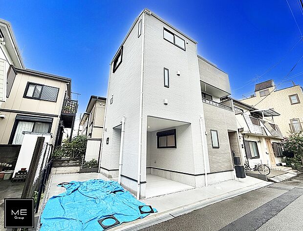【現地外観写真】1号棟  ■家族みんなが笑顔で過ごせる、安心感のある住まい