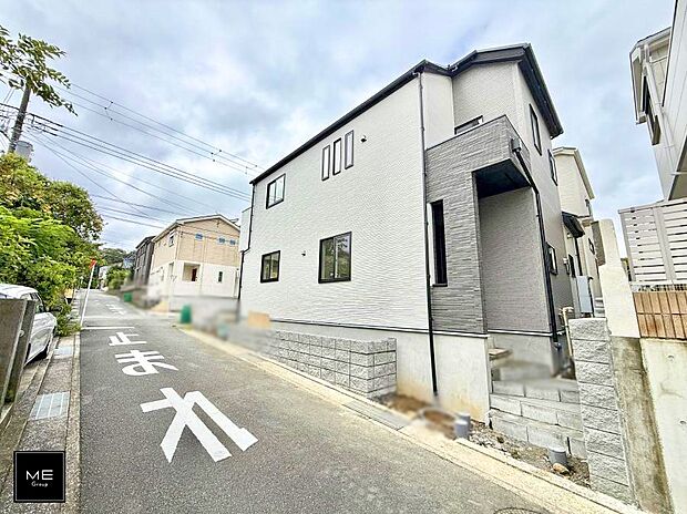 【前面道路含む現地写真】■新しい時代の息吹を感じる、心地よい環境