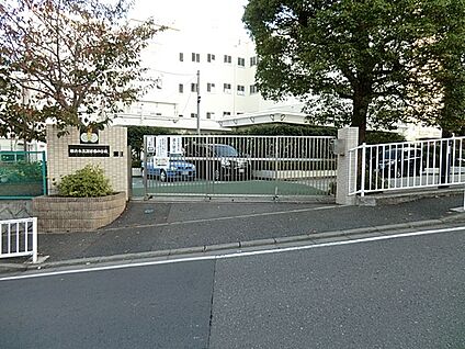 横浜深谷台小学校 600m(8分)