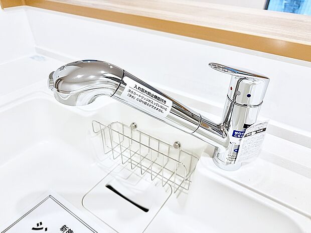 【浄水器】■清潔でおいしい水を手軽に供給してくれます