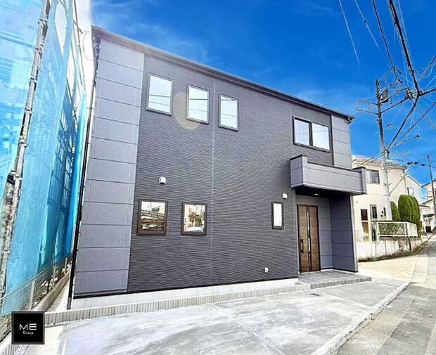【現地外観写真】1号棟 ■家族みんなが笑顔で過ごせる、安心感のある住まい
