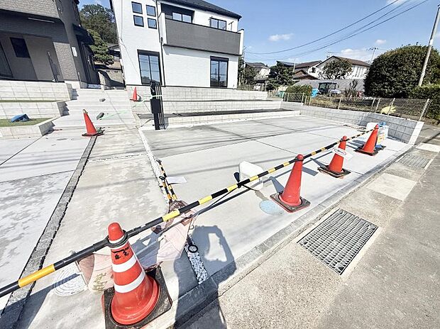 【駐車場】1号棟  ■毎日の駐車が快適に