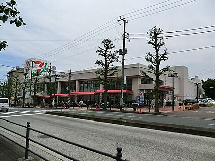 イトーヨーカドー洋光台店 450m(6分)